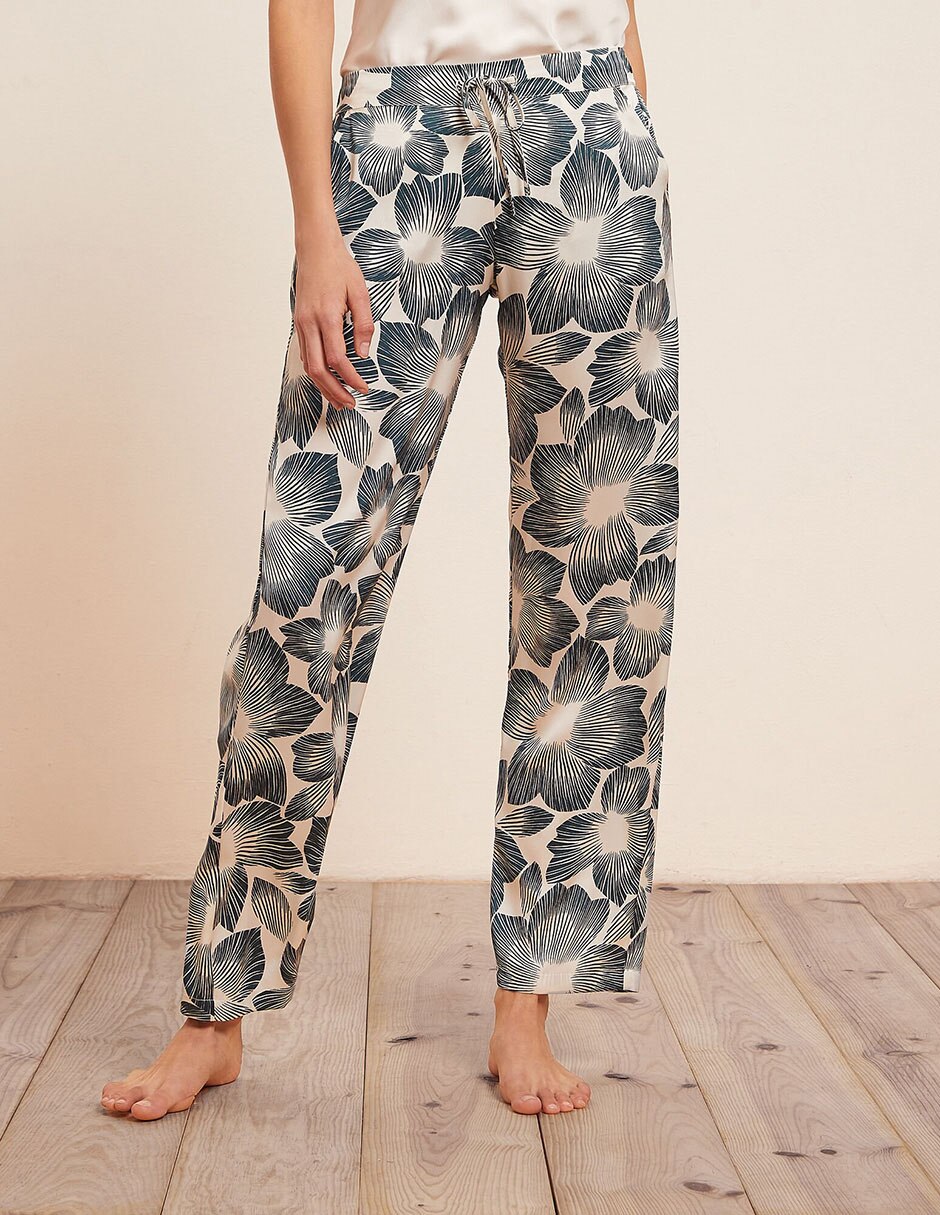 Pantalón pijama ETAM con diseño floral en Liverpool