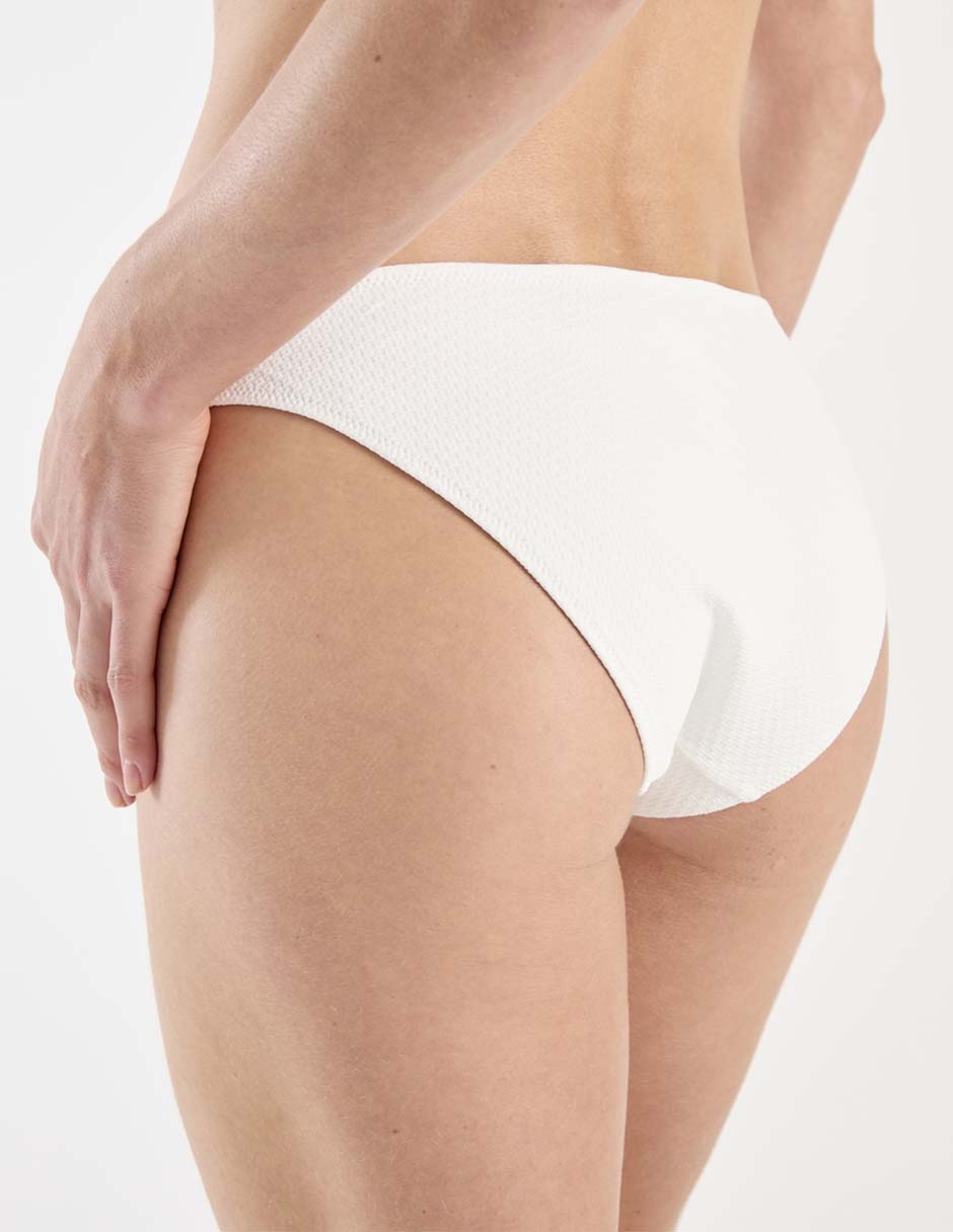 Bikini a la cadera para mujer 3